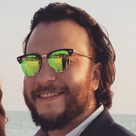 Meet your Posher, Chris - Picture 1 of 1